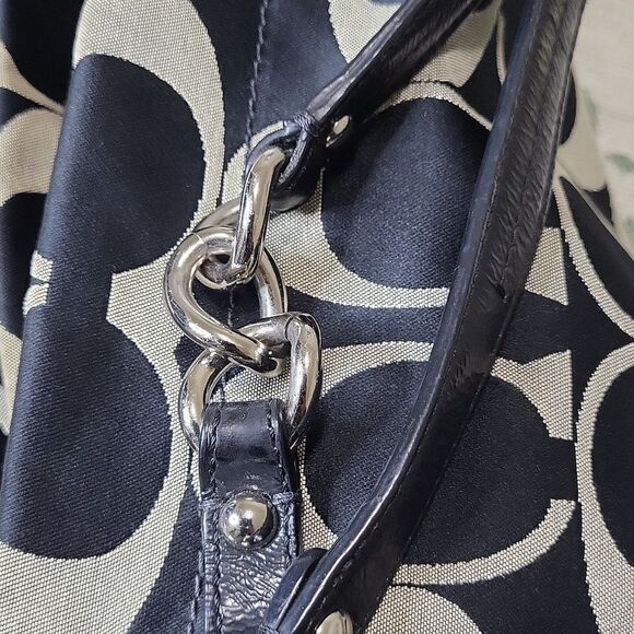 EUC Authentic Coach signature Women's large boho canvas shoulder bag handbag pur - Picture 10 of 12